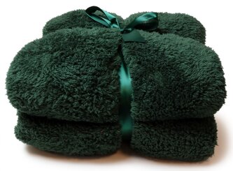 Heboučká deka Teddy tmavě zelená