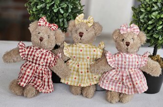 Set plyšových medvídků v košíku