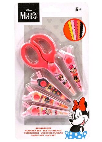 NŮŽKY PĚT V JEDNOM MINNIE