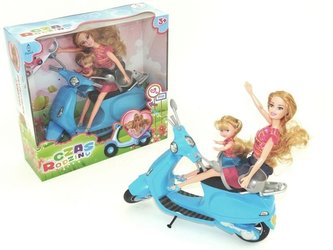 Lalka na skuterze