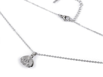 Náhrdelník z nerezové oceli mušle s perlou - 1 ks - stříbrná