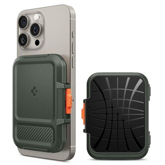 Spigen iPhone Lock Fit MagSafe Wallet, military green