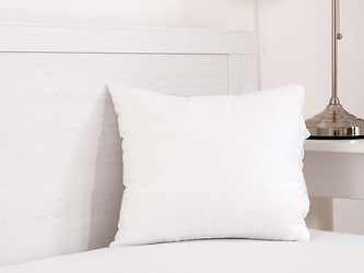 B.E.S. - Petrovice, s.r.o. Povlak na POLŠTÁŘ 40x40 ATLAS GRADL 2cm pruh zip