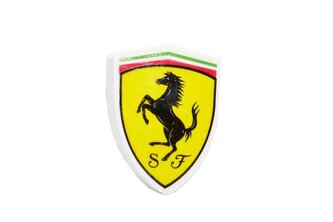 Školní guma Scuderia Ferrari s logem