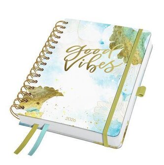 Spirálový diář "Jolie", Good Vibes, A5, týdenní, 2026, tvrdé desky, SIGEL J6606 Spirálový diář "Jolie", Good Vibes, A5, týdenní, 2026, tvrdé desky, SIGEL J6606