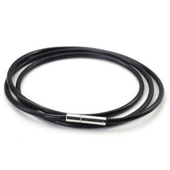 LR1150-020-50 Kaučuková šňůrka s ocelovým uzávěrem, tl. 2 mm
