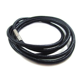 LR0008-030-50 Kožená šňůrka na krk - bajonetový uzávěr, tl. 3 mm