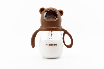 Kojenecká lahev Kidnort Jordbaer 300ml 6m+ hnědá