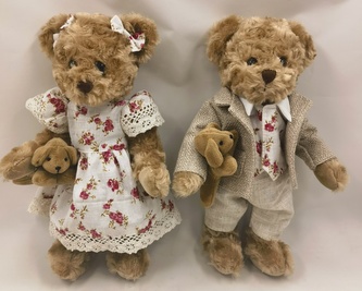 Pár plyšových medvídků s květinami