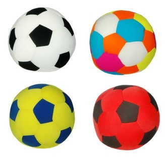 PIŁKA MIĘKKA Z KULECZKAMI 18CM U1158