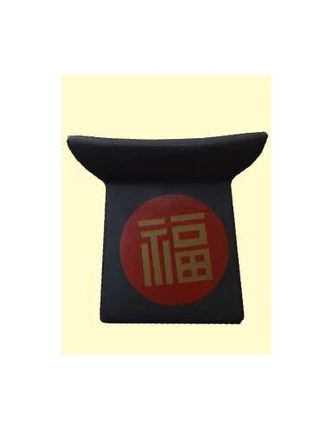 Aromalampa "Pyramida černá s červeným hieroglyfem" TML R077