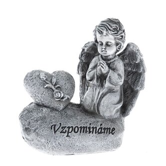 "Polyresinový anděl se srdcem na podstavci "Vzpomínáme", 4/48"