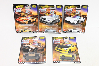 HW samochodzik Boulevar GJT68 seria 978C /10