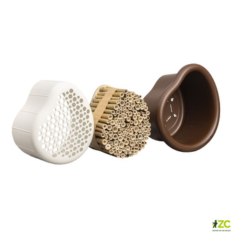 Hmyzí hotel - Organic bee hotel - chestnut brown 25 cm Hmyzí hotel - Organic bee hotel - chestnut brown 25 cm
