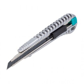 Nóż z ostrzem 9 mm pro-sharp, metalowy, Wolfcraft Nóż z ostrzem 9 mm pro-sharp, metalowy, Wolfcraft