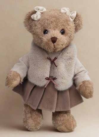 Plyšový medvídek v béžovém obleku 30 cm