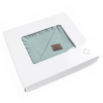 Mušelínová prikrývka SOFTELLO - šalviová s volánikom