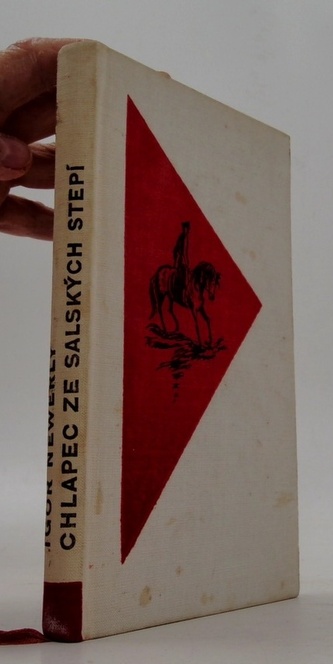 Chlapec ze skalských stepí