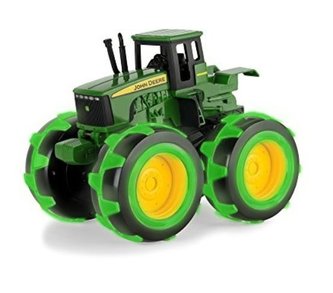 Žhaviace pneumatiky na traktor John Deere TOMY