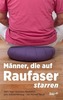 Männer, die auf Raufaser starren
