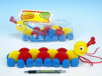 Housenka dřevo tahací barevná 27cm v sáčku