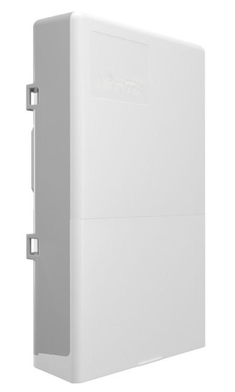 MikroTik netPower 15FR 256 MB RAM, 800 MHz, 15x LAN PoE vstup, 1x LAN PoE výstup, 2x SFP, L5