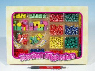 Korálky navlékací dřevo v krabičce