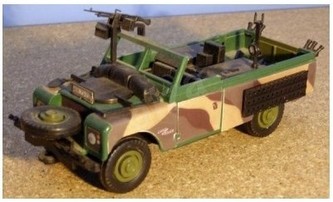 Stavebnica Monti 29 Commando Land Rover 1:35 v krabici 22x15x6cm