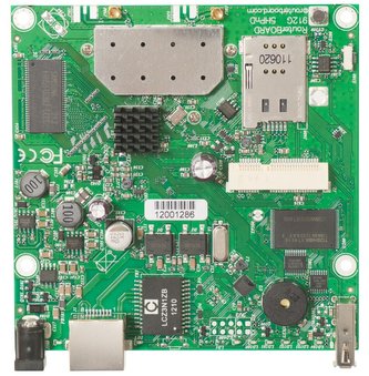MikroTik RouterBOARD RB912UAG-5HPnD 600 MHz, 1x miniPCIe, 2x MMCX, 1x LAN, 1x USB, 1x SIM vč. L4