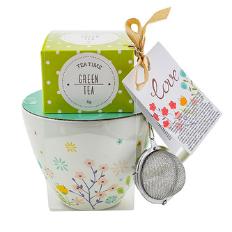 Dárková sada, Zelený čaj 5 g, bílý hrnek s motivem květin 300 ml, sítko