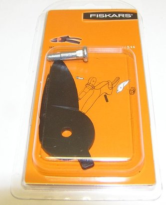 Čepel a náhradní šroub