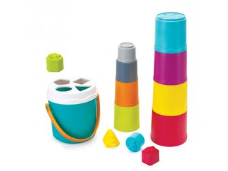 Stohovacie kelímky vo vedierku