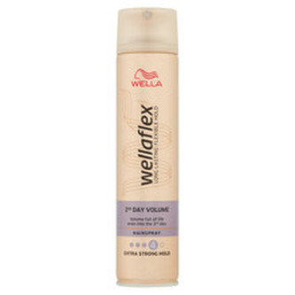Wella Lak s extra silnou fixací pro zvětšení objemu Wellaflex 2nd Day Volume (Hairspray) Objem 75 ml woman