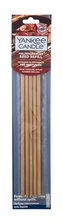 YANKEE CANDLE Pre-Fragranced Crisp Campfire Apples voňavé tyčinky náplň 5 stébel