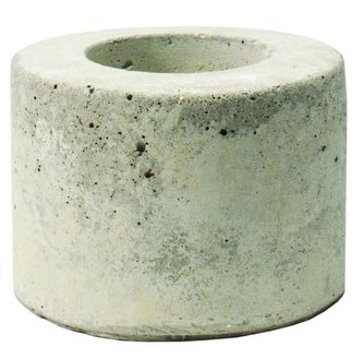 Betonový odlitek k dekoraci - svícen