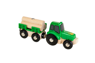 Traktor s prívesom a nákladom