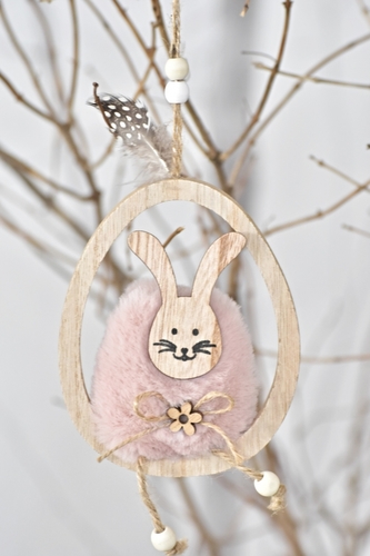 Starorůžový zajíc v dřevěném vajíčku, závěs