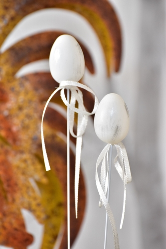 Plastová vajíčka na špejli, bílo-šedá s/12, 4 cm