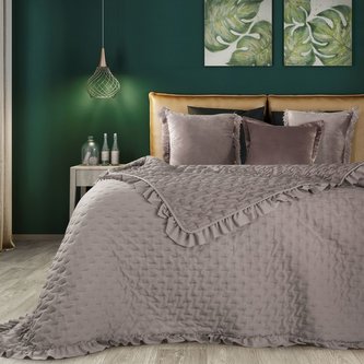 Prikrývka na posteľ s volánikmi LUCIANO ružová 170x210 cm Mybesthome