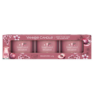Sada votívny sviečok Yankee Candle, Sladké slivkové saké, 3 x 37 g