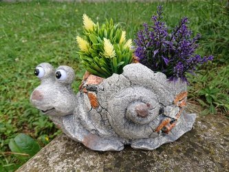 Obal šnek s kamínky solar oči