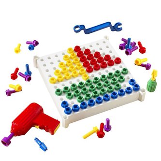 KOUZELNÝ ŠROUBOVÁK - Activity Center