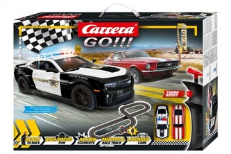 Autodráha Carrera GO 62510 "On the Run" 4,3m v krabici 58x40x8cm