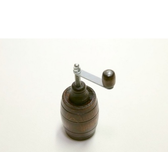 Mlýnek na kávu bečka 12×4,5cm