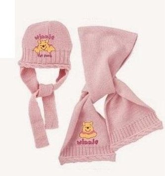 ŠÁLA A ČEPICE MEDVÍDEK PÚ - velikost 46