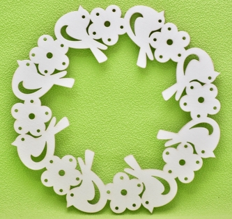 Dřevěný věnec Ptáčci 34 cm II. jakost