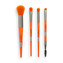 I Heart Revolution Sada štětců Looney Tunes X Bugs Carrot (Brush Set) woman
