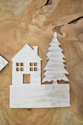 Dřevěný domeček 15x10x0,6 cm