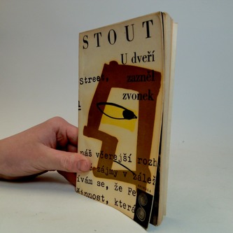 U dveří zazněl zvonek