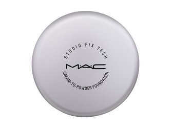 MAC Kompaktní make-up Studio Fix (Tech Cream-to-Powder Foundation) 10 g Odstín NC15 woman